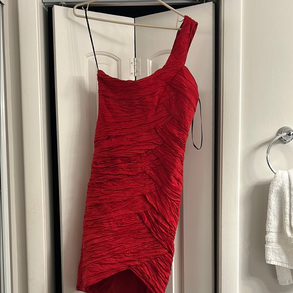 Elegant Red One-Shoulder Dress